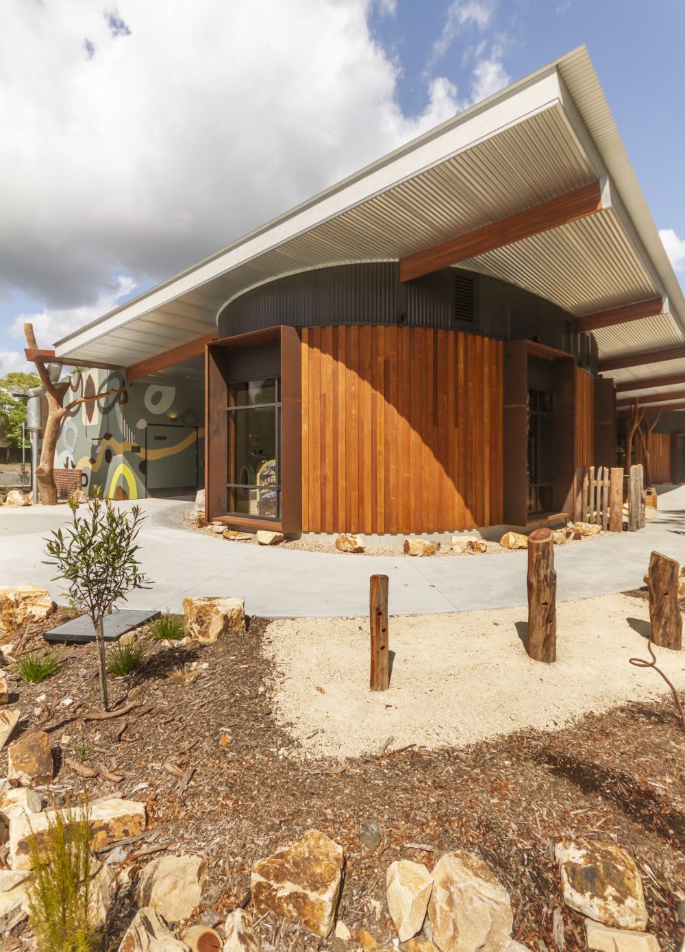 Lincoln Dark Classic Mottle Bricks are used the First Steps Count Childcare & Community Centre in Taree